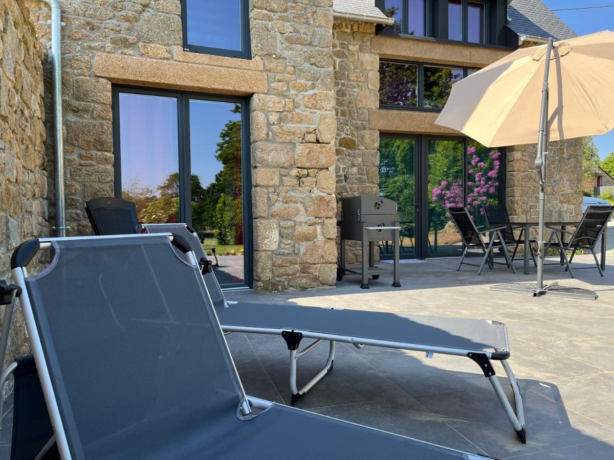 Maison D'Hote Avec Sauna Et Jacuzzi A La Campagne Les Portes du Coglais ภายนอก รูปภาพ