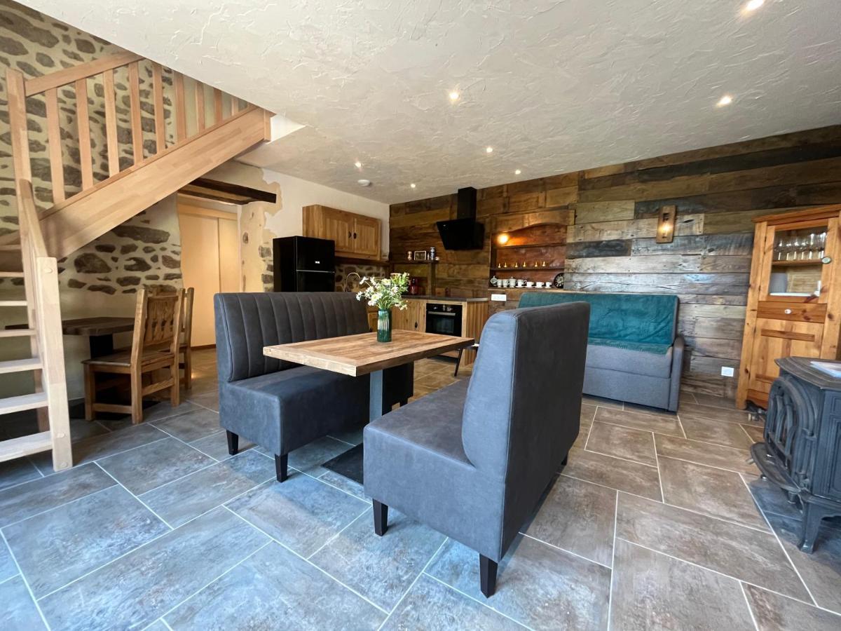 Maison D'Hote Avec Sauna Et Jacuzzi A La Campagne Les Portes du Coglais ภายนอก รูปภาพ